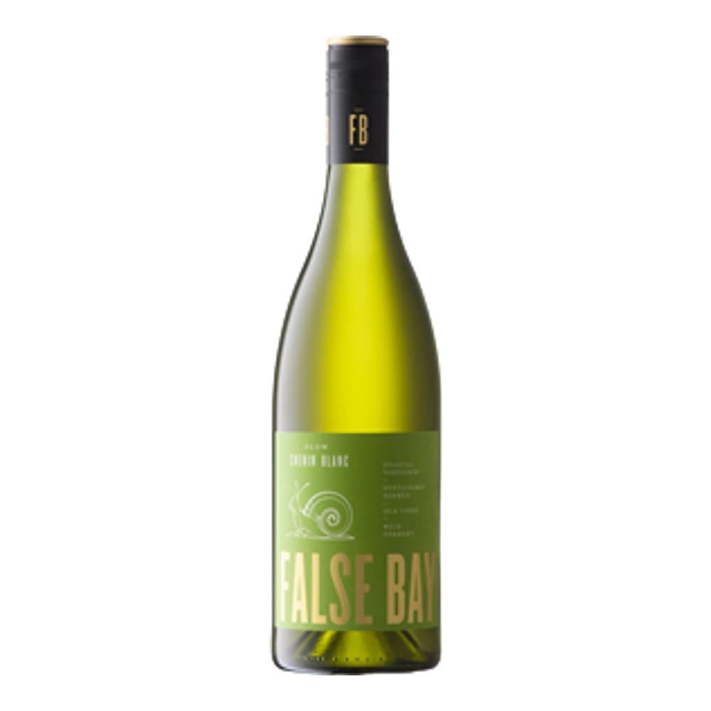 A bottle of Criss Cross Sauvignon Blanc white wine with a green label and dark cap, photographed against a plain background.